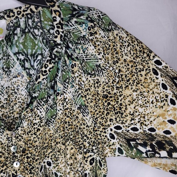 Fig & Flower Blouse Womens Large Green Yellow Leopard Print Abstract - Picture 4 of 10